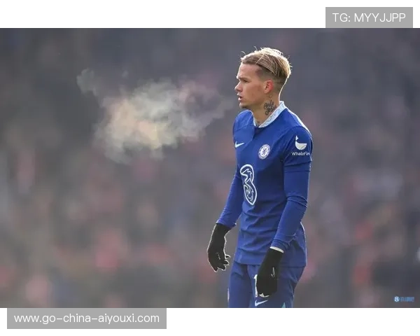 切尔西右路推进犀利，穆德里克劲射轰入网