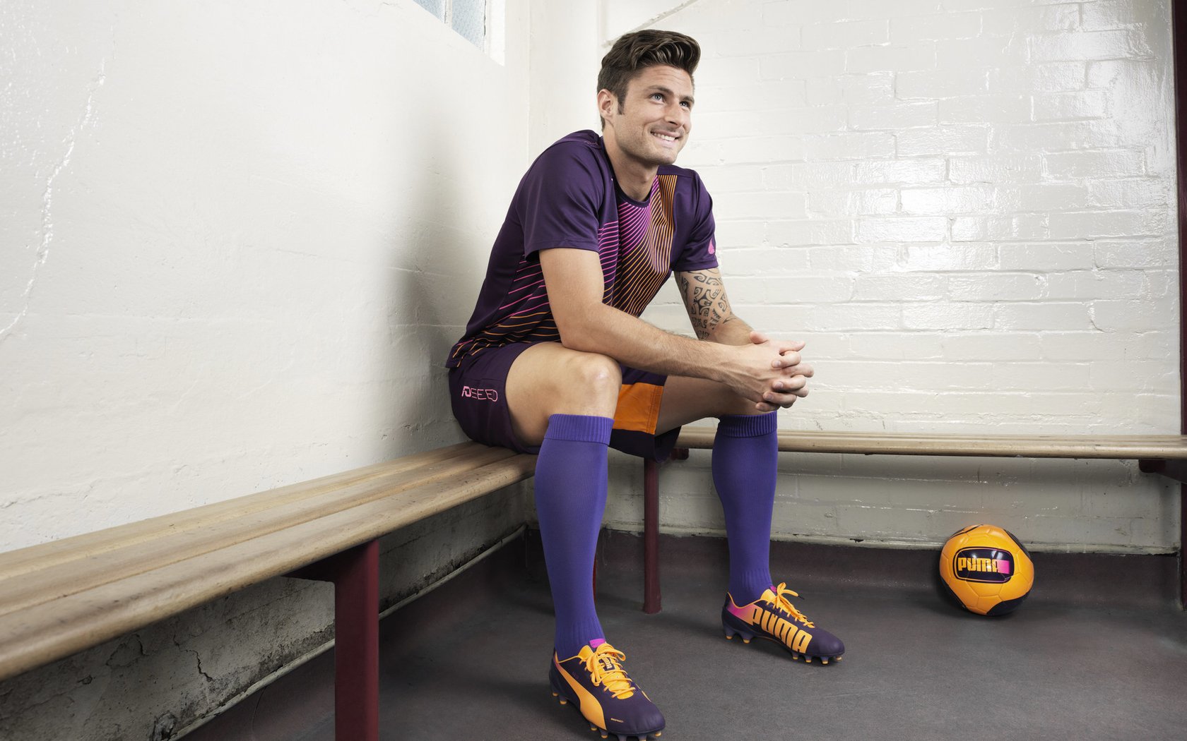 世界赛车锦标赛速度与激情并存